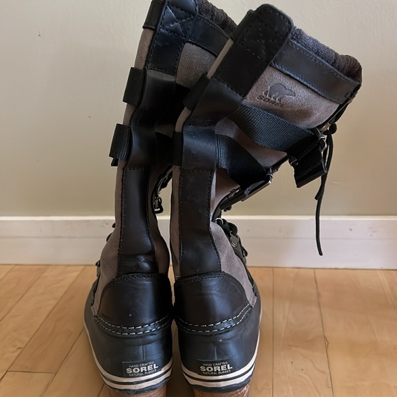 Sorel tall lace-up waterproof pull on boots brown size 9 - Picture 7 of 8